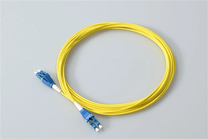 כבל תיקון סיבים אופטיים Lc Uniboot UPC 2Core SM 9/125